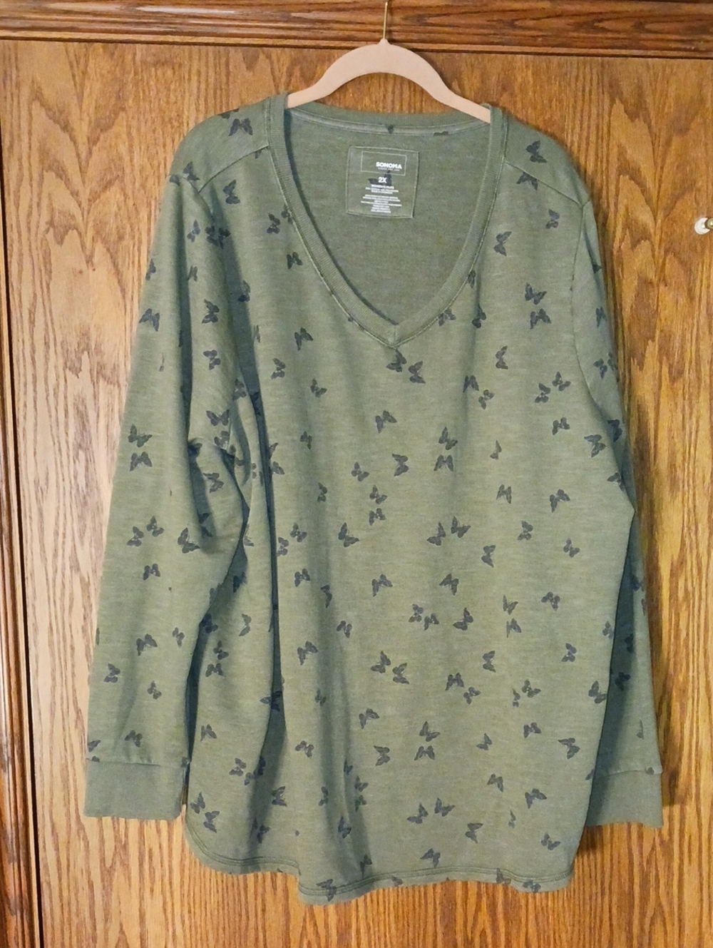 Women's Sonoma Pullover Lightweight V Neck Sweatshirt